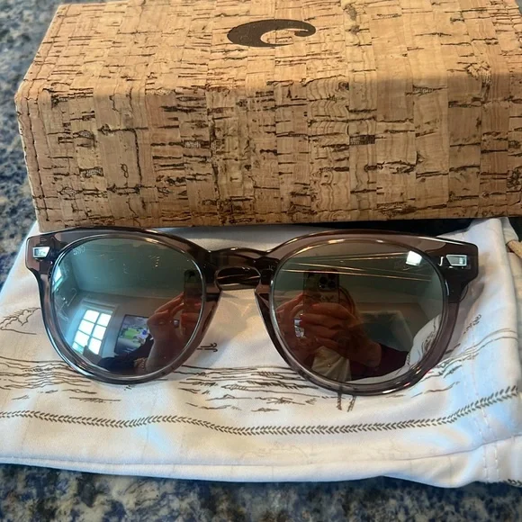 Costa sunglasses - Picture 5 of 6